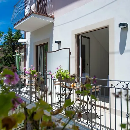 House D' Anna 68 * Agerola